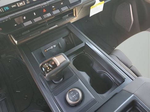 New 2025 GMC Hummer EV 2X image 41