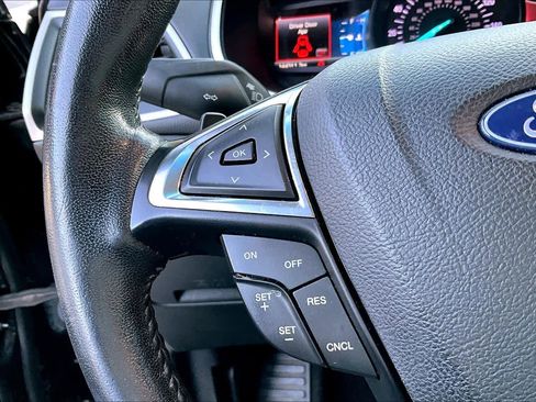 Used 2018 Ford Edge SEL w/ Equipment Group 201A image 21