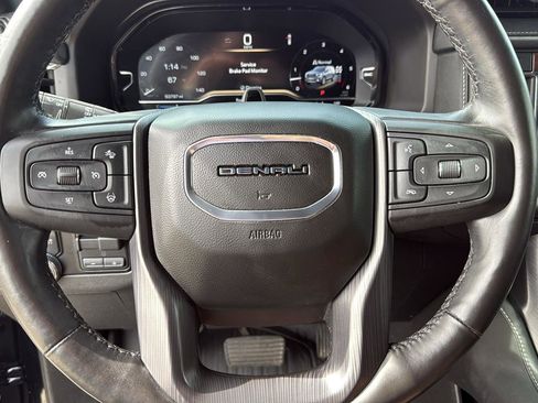 Used 2023 GMC Yukon XL Denali Ultimate image 15