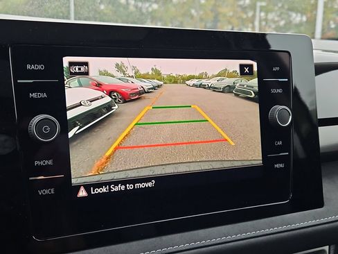 New 2025 Volkswagen Taos SE AWD/4WD image 8