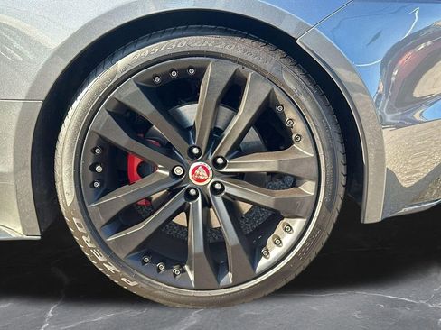 Used 2017 Jaguar F-TYPE S image 33