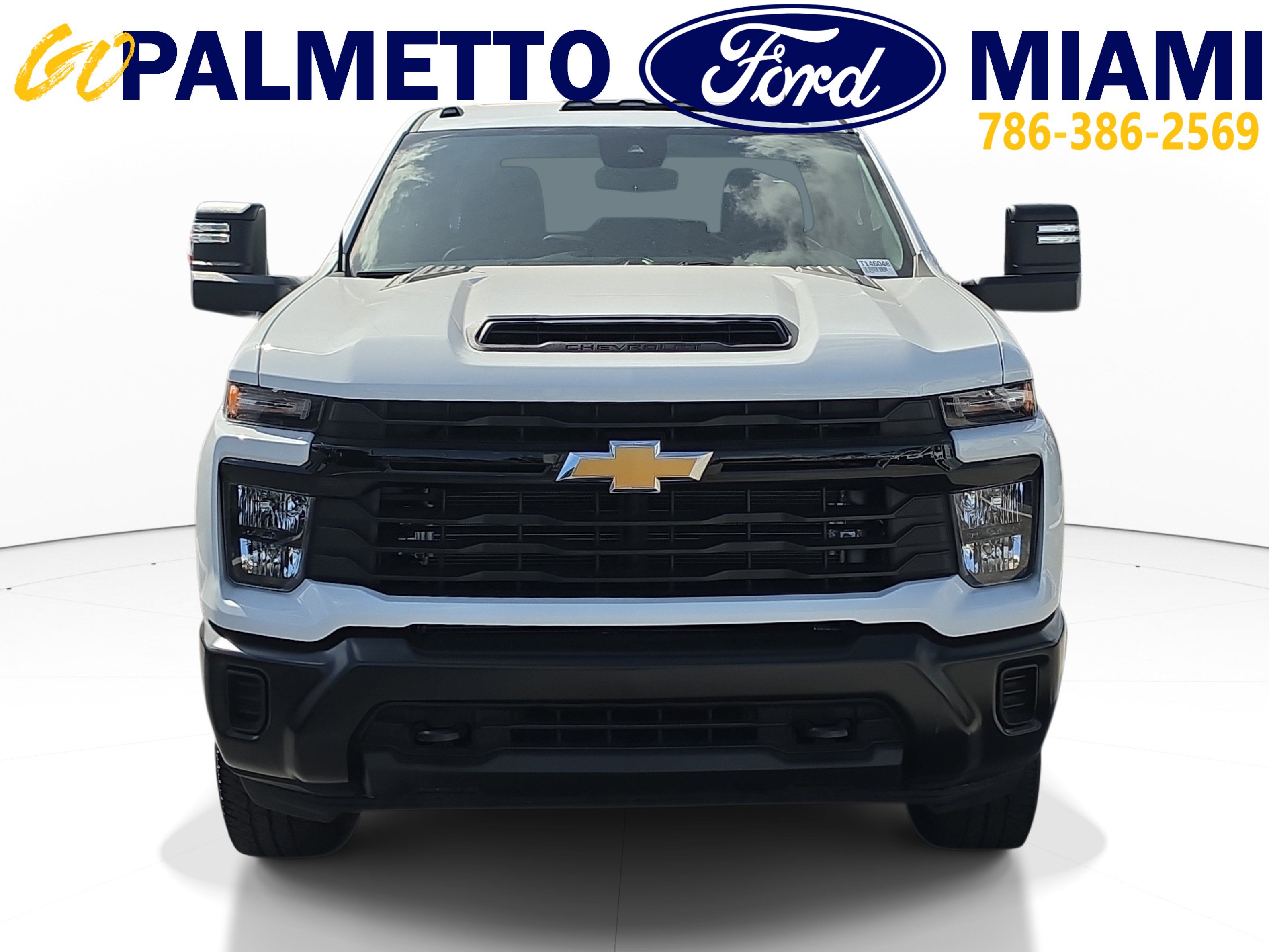 Used 2025 Chevrolet Silverado 2500 W/T AWD/4WD image 2