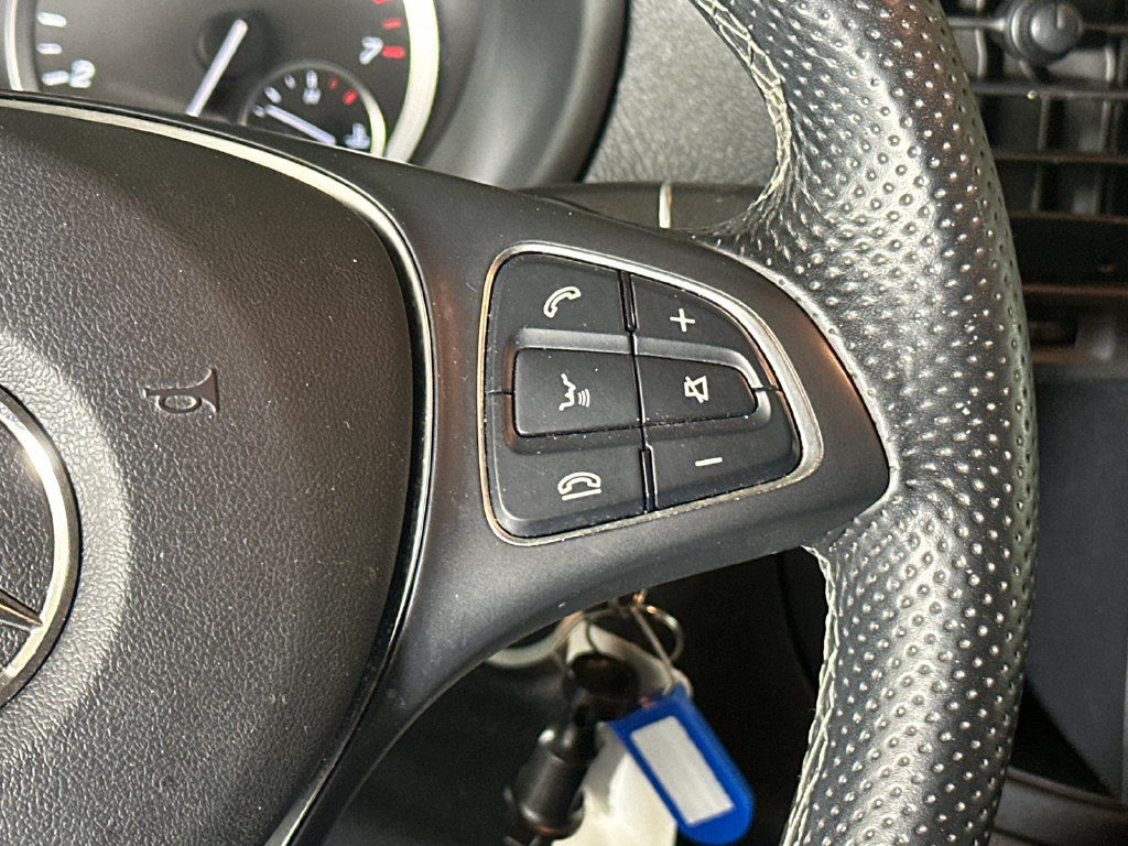 Used 2023 Mercedes-Benz Metris image 25