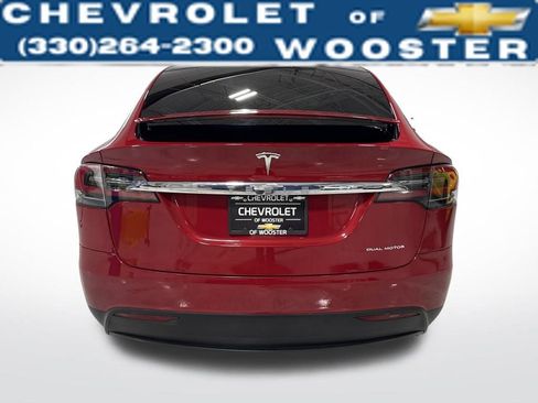 Used 2019 Tesla Model X image 4