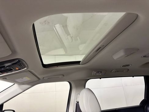 New 2026 Kia Carnival SX Prestige image 34