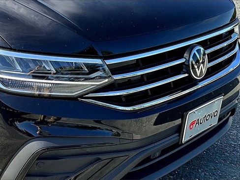 Used 2024 Volkswagen Tiguan Wolfsburg Edition image 31