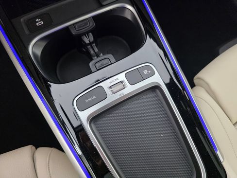 New 2026 Mercedes-Benz GLB 250 image 14