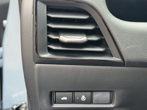 New 2026 Nissan Sentra SV w/ SV Convenience Package FWD image 10