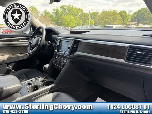 Used 2022 Volkswagen Atlas SE AWD/4WD image 16