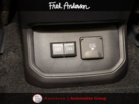 Used 2026 Toyota Highlander Platinum AWD/4WD image 9