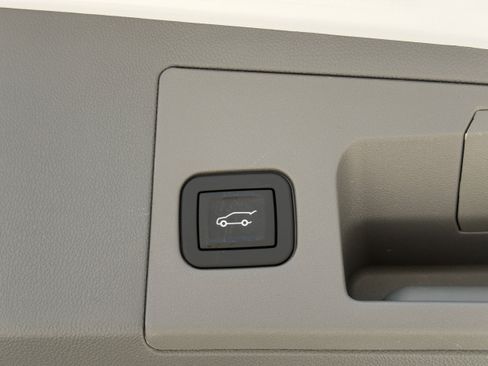 New 2026 Cadillac XT5 Premium Luxury FWD image 11
