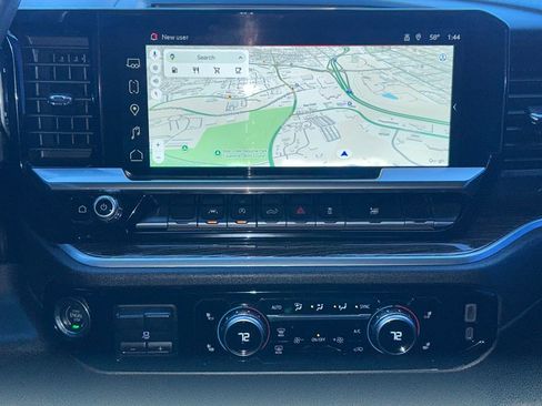 Used 2023 GMC Sierra 1500 SLE image 13