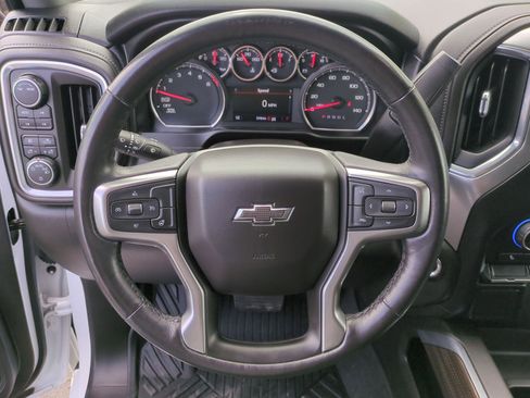 Used 2021 Chevrolet Silverado 1500 LT Trail Boss w/ LPO, Dark Essentials Package AWD/4WD image 12