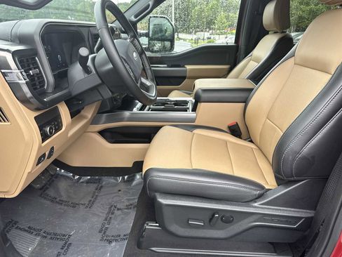 Used 2025 Ford F250 Lariat w/ Lariat Ultimate Package image 16