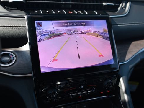 New 2025 Jeep Grand Cherokee Limited image 20