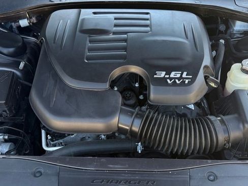 Used 2021 Dodge Charger SXT w/ Driver Convenience Group image 30