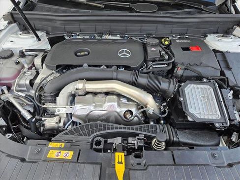 New 2026 Mercedes-Benz GLB 250 image 16