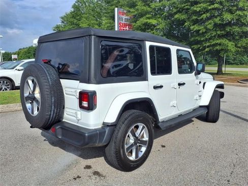 Used 2022 Jeep Wrangler Unlimited Sahara image 14