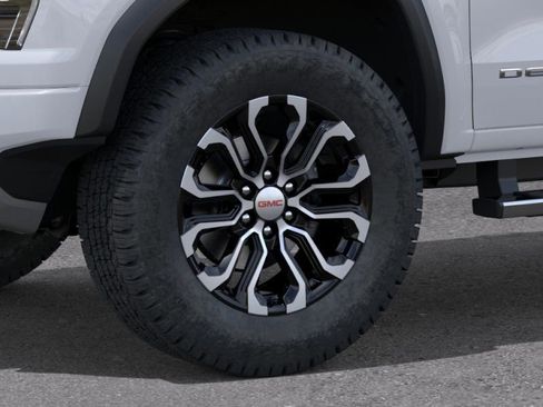 New 2026 GMC Canyon Denali AWD/4WD image 9