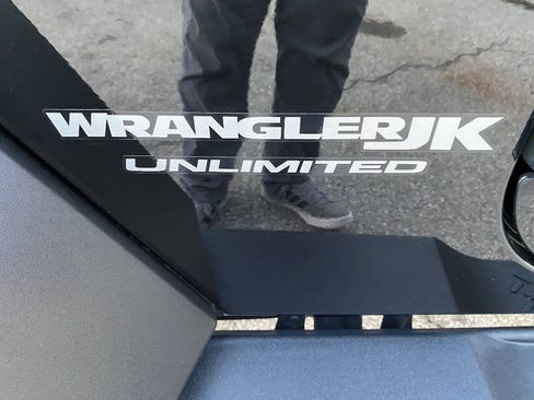 Used 2018 Jeep Wrangler Unlimited Sport S AWD/4WD image 65