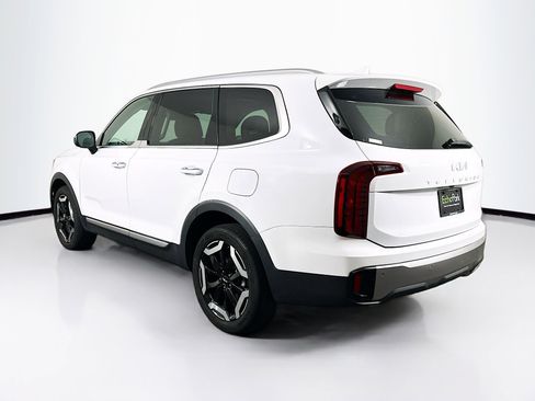 Used 2025 Kia Telluride S FWD image 5