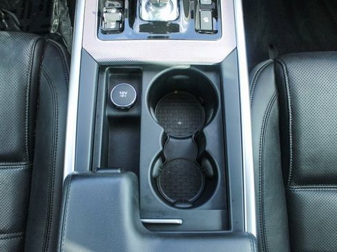 Used 2020 Jaguar XE S image 19