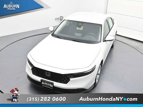 New 2025 Honda Accord LX image 25