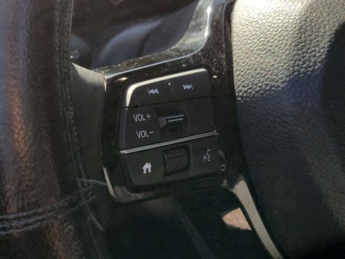 Used 2024 Honda Pilot TrailSport image 27