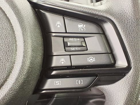 Certified 2025 Subaru Crosstrek 2.5i Premium AWD/4WD image 14