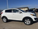 Used 2013 Kia Sportage LX image 2