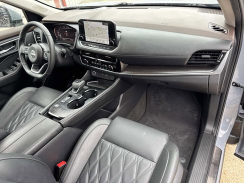 Used 2023 Nissan Rogue Platinum w/ Platinum Premium Package image 12