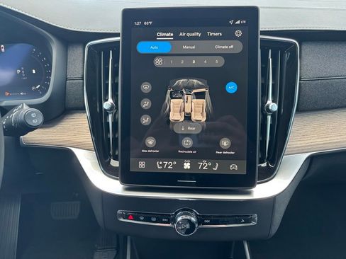 New 2026 Volvo XC90 B5 Core AWD/4WD image 14