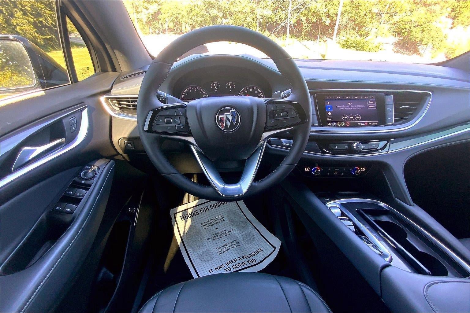 Used 2022 Buick Enclave Essence w/ Experience Buick Package FWD image 5