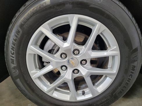 Used 2024 Chevrolet Equinox LS w/ LS Convenience Package image 31