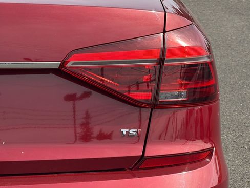 Used 2017 Volkswagen Passat 1.8T SE w/ SE Lighting Package FWD image 27