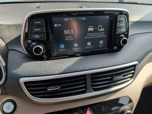 Used 2021 Hyundai Tucson Limited w/ Cargo Package image 8