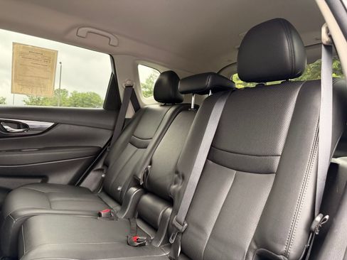 Used 2017 Nissan Rogue SL AWD/4WD image 29