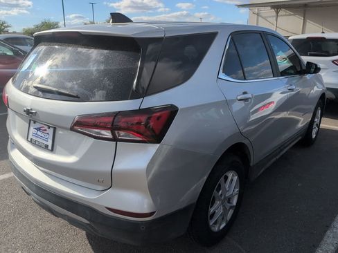 Used 2022 Chevrolet Equinox LT image 3