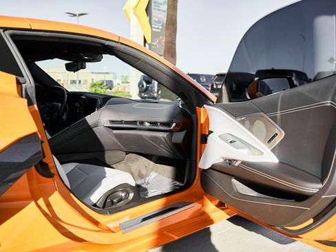 Used 2022 Chevrolet Corvette Stingray w/ Z51 Performance Package image 15