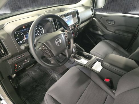 Used 2025 Nissan Frontier S w/ S Utility Package image 17