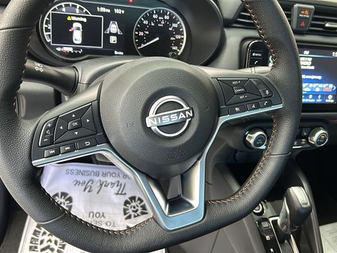 New 2025 Nissan Versa SR w/ Trunk Package image 16