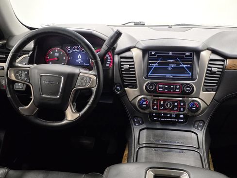 Used 2016 GMC Yukon XL Denali w/ Open Road Package AWD/4WD image 17