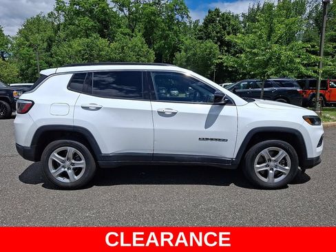 Used 2023 Jeep Compass Latitude AWD/4WD image 7