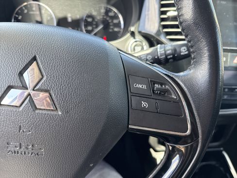 Used 2017 Mitsubishi Outlander SE FWD image 21
