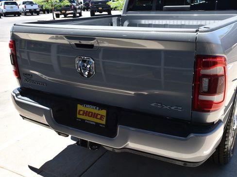 Used 2024 RAM 2500 Laramie AWD/4WD image 5