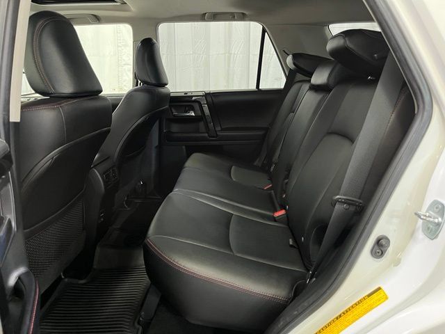 Used 2017 Toyota 4Runner TRD Off-Road Premium AWD/4WD image 10