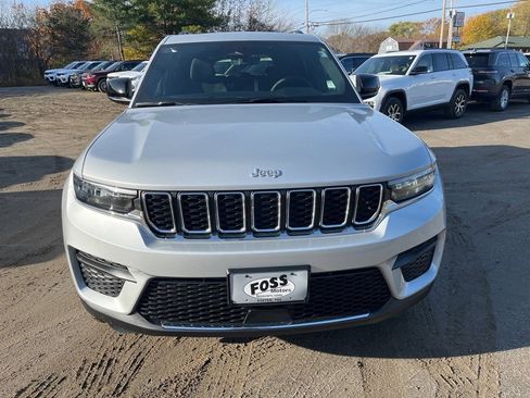 New 2025 Jeep Grand Cherokee Laredo X image 2