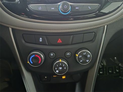 Used 2020 Chevrolet Trax LS w/ Tint and Cruise Package image 25