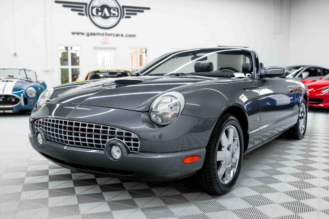 Used 2003 Ford Thunderbird RWD image 3