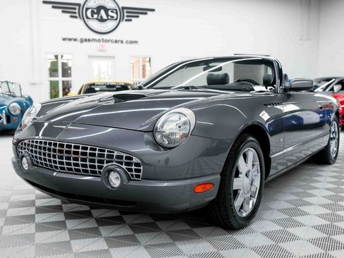 Used 2003 Ford Thunderbird RWD image 3